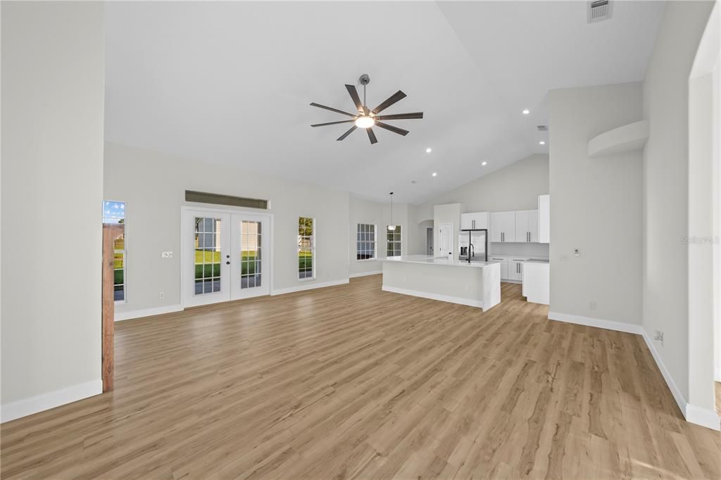 En Venta: $599,990 (4 camas, 2 baños, 2832 Pies cuadrados)