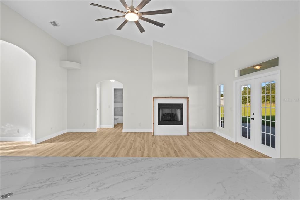 En Venta: $599,990 (4 camas, 2 baños, 2832 Pies cuadrados)
