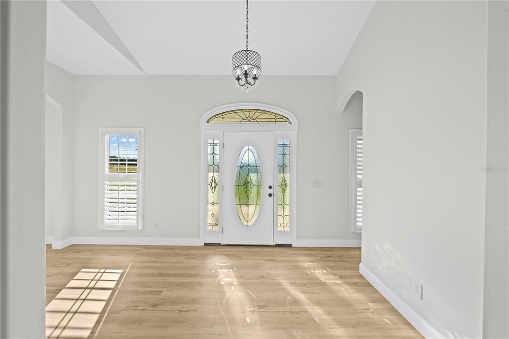 En Venta: $599,990 (4 camas, 2 baños, 2832 Pies cuadrados)