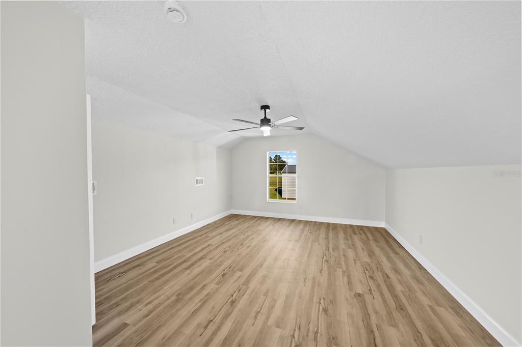 En Venta: $599,990 (4 camas, 2 baños, 2832 Pies cuadrados)
