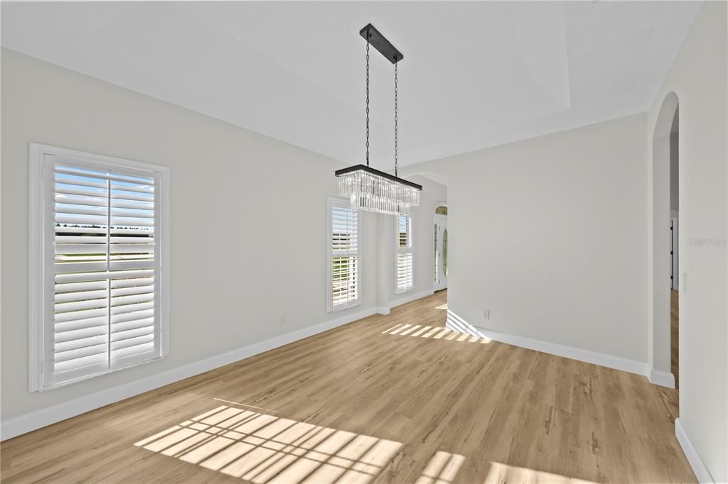 En Venta: $599,990 (4 camas, 2 baños, 2832 Pies cuadrados)