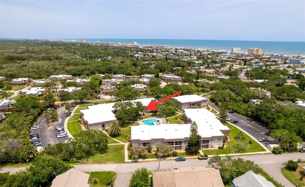 For Sale: $319,000 (2 beds, 1 baths, 838 Square Feet)