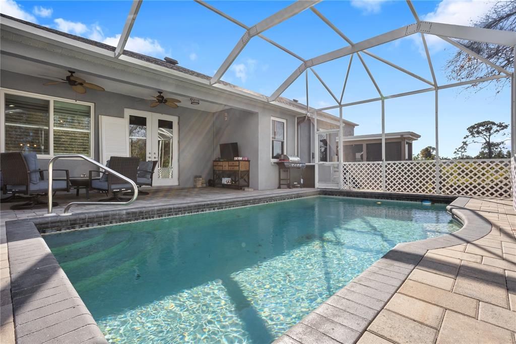 Active With Contract: $565,000 (3 beds, 2 baths, 2102 Square Feet)