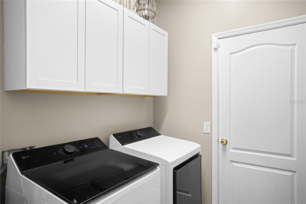 Active With Contract: $565,000 (3 beds, 2 baths, 2102 Square Feet)