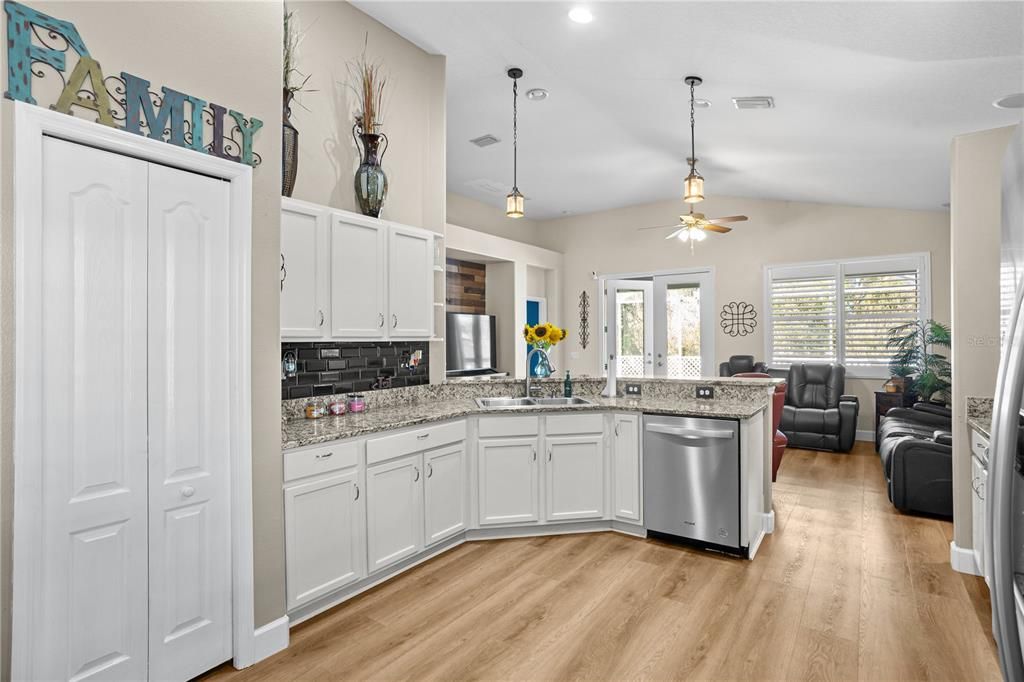 Active With Contract: $565,000 (3 beds, 2 baths, 2102 Square Feet)