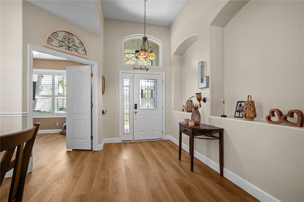 Active With Contract: $565,000 (3 beds, 2 baths, 2102 Square Feet)