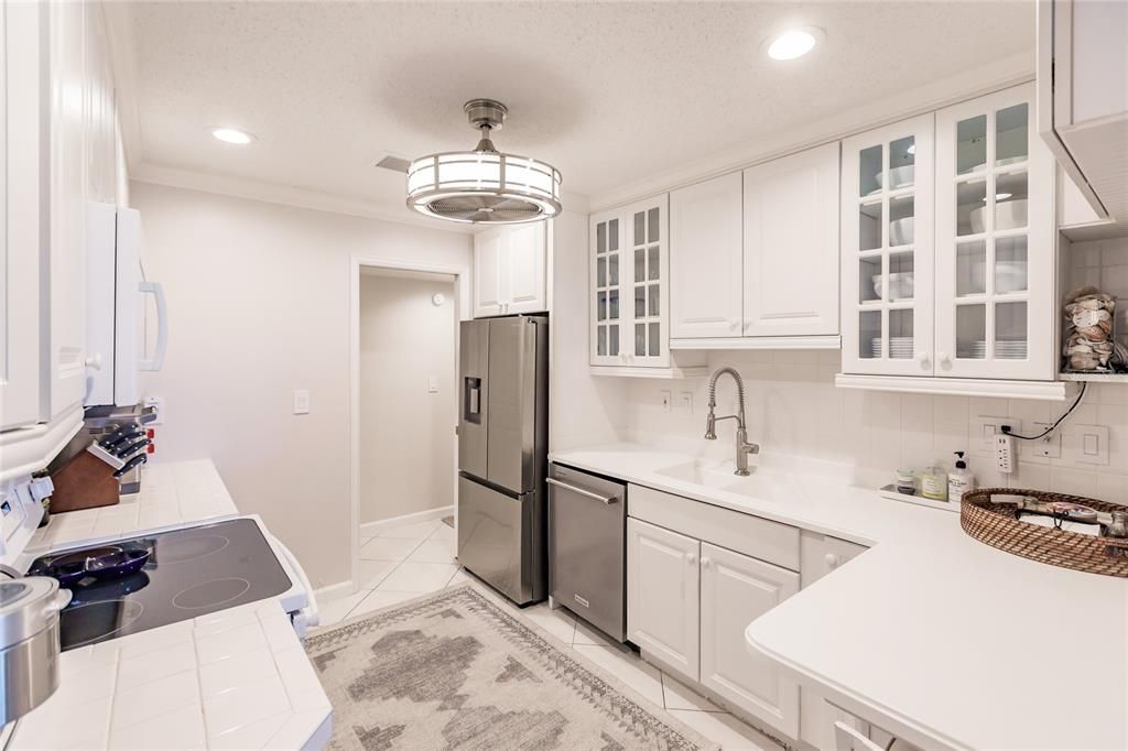 For Rent: $10,700 (2 beds, 2 baths, 1180 Square Feet)