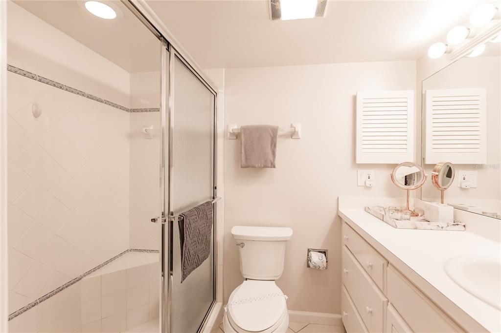 For Rent: $10,700 (2 beds, 2 baths, 1180 Square Feet)