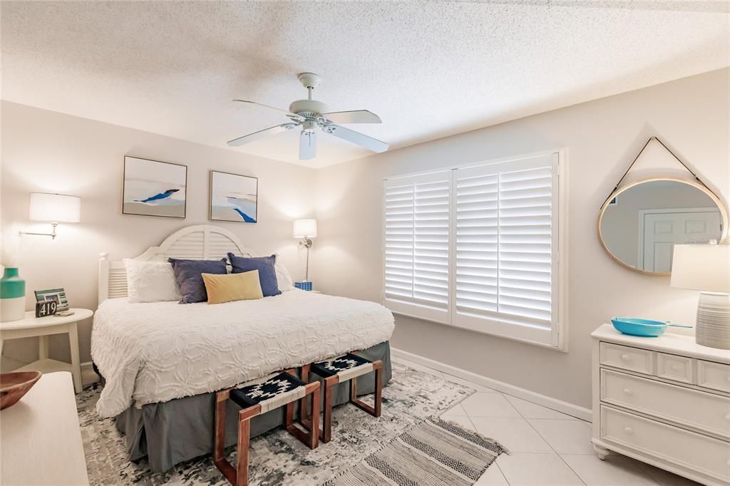 For Rent: $10,700 (2 beds, 2 baths, 1180 Square Feet)