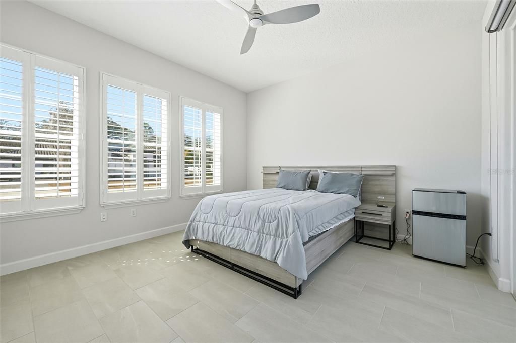For Sale: $1,035,000 (4 beds, 3 baths, 2712 Square Feet)