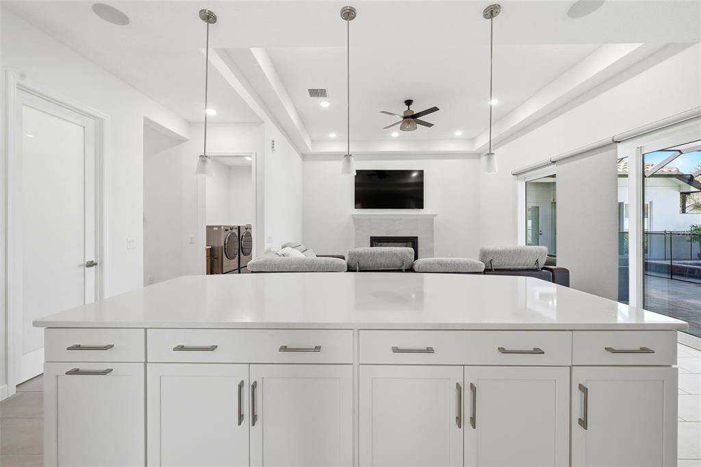 For Sale: $1,035,000 (4 beds, 3 baths, 2712 Square Feet)