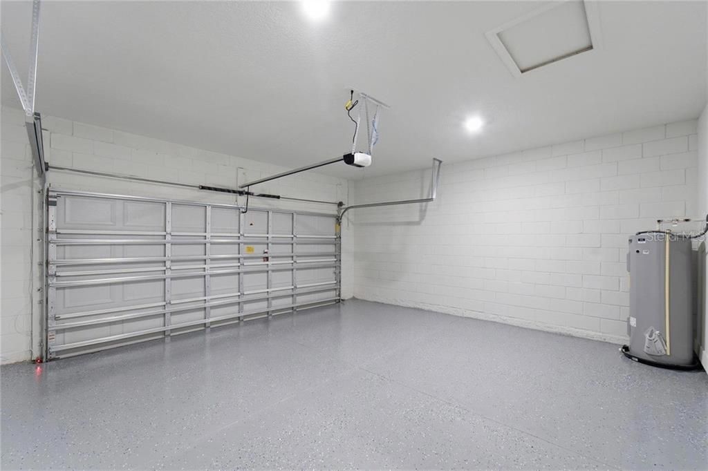 Active With Contract: $265,900 (3 beds, 2 baths, 1529 Square Feet)