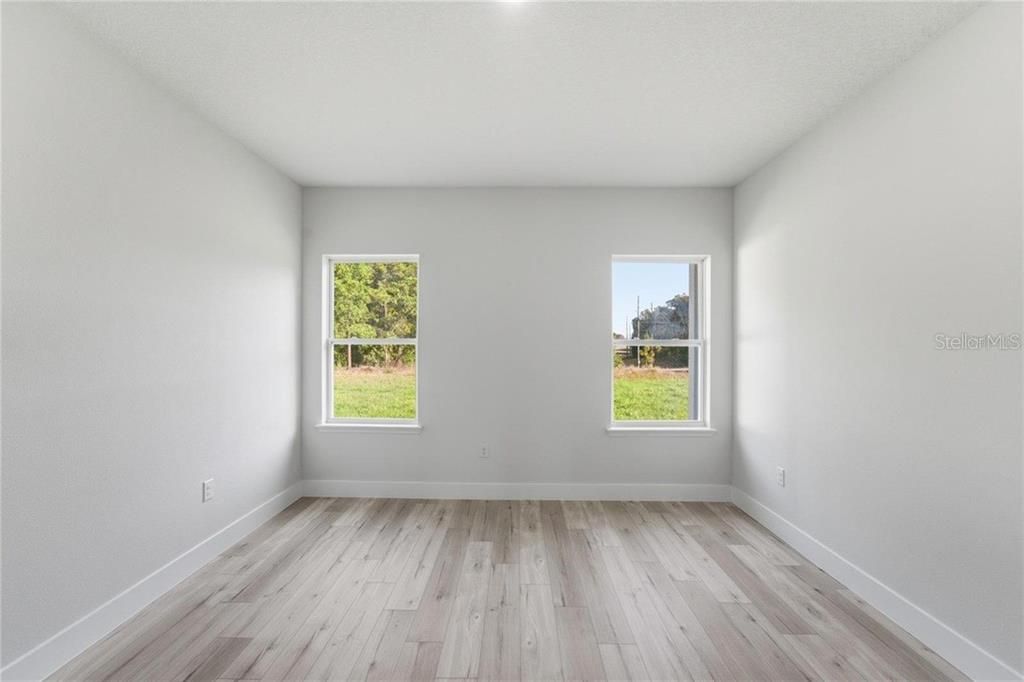 Active With Contract: $265,900 (3 beds, 2 baths, 1529 Square Feet)