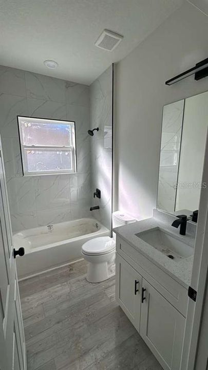 Active With Contract: $265,900 (3 beds, 2 baths, 1529 Square Feet)