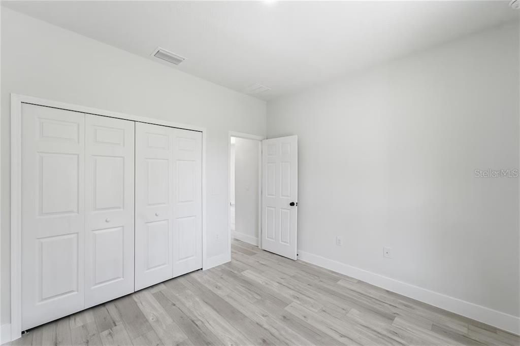 Active With Contract: $265,900 (3 beds, 2 baths, 1529 Square Feet)