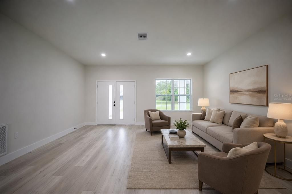 Active With Contract: $265,900 (3 beds, 2 baths, 1529 Square Feet)