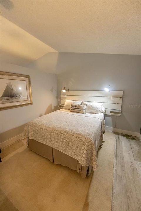 For Sale: $719,000 (2 beds, 2 baths, 1296 Square Feet)