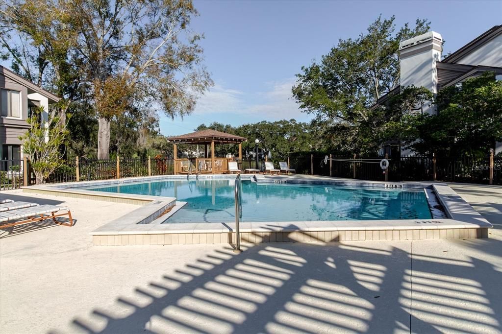 For Sale: $298,500 (2 beds, 2 baths, 1190 Square Feet)