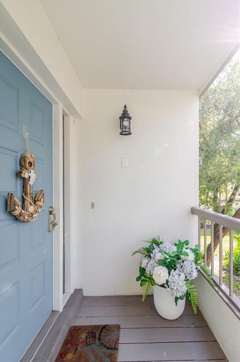 For Sale: $298,500 (2 beds, 2 baths, 1190 Square Feet)