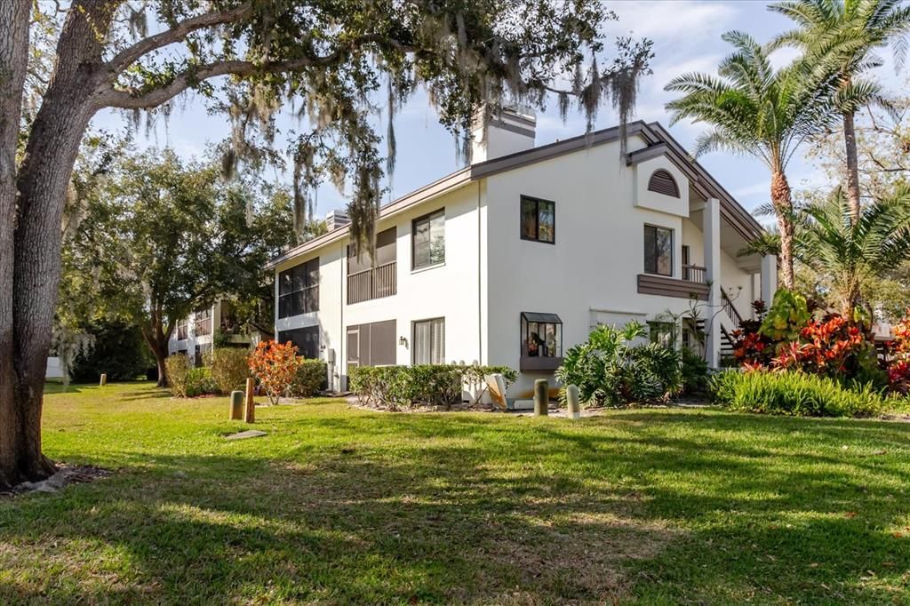 For Sale: $298,500 (2 beds, 2 baths, 1190 Square Feet)