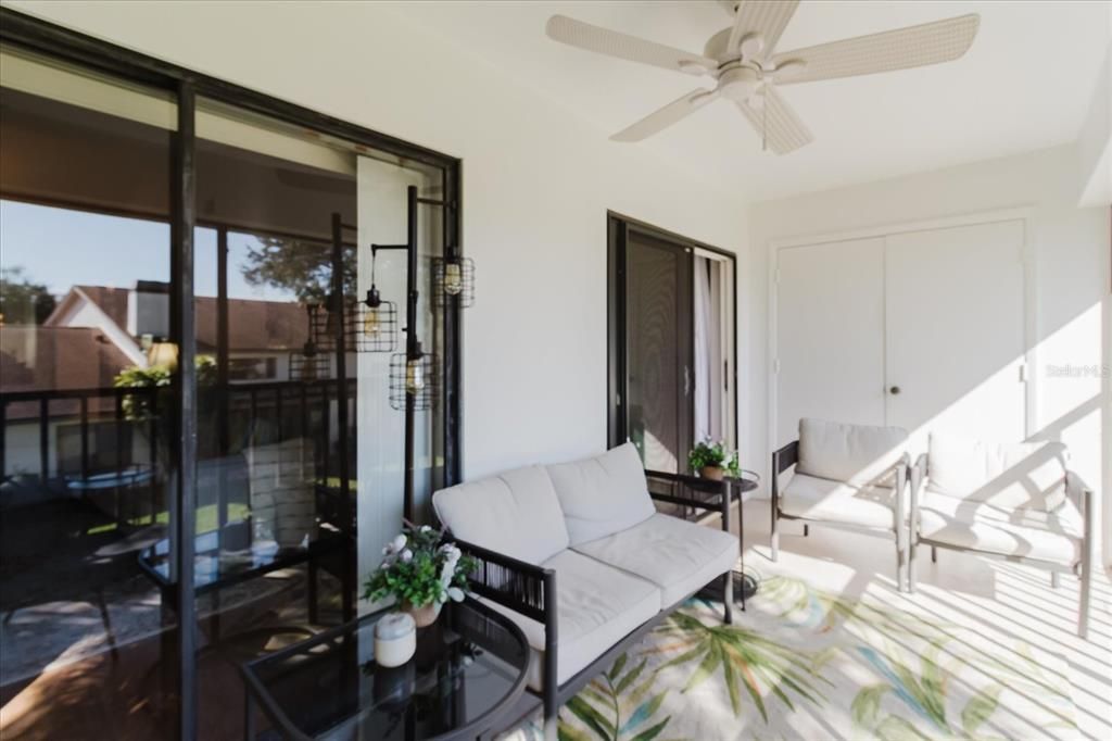 For Sale: $298,500 (2 beds, 2 baths, 1190 Square Feet)