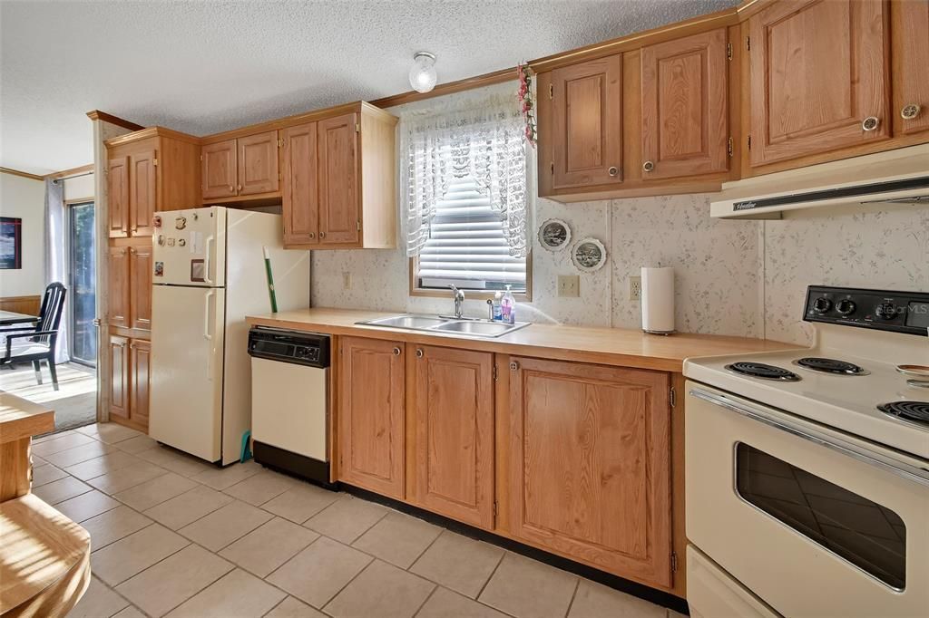 En Venta: $315,000 (3 camas, 2 baños, 1680 Pies cuadrados)