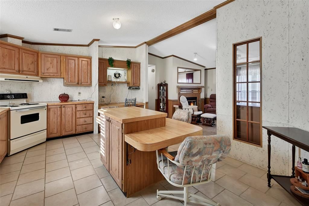 En Venta: $315,000 (3 camas, 2 baños, 1680 Pies cuadrados)