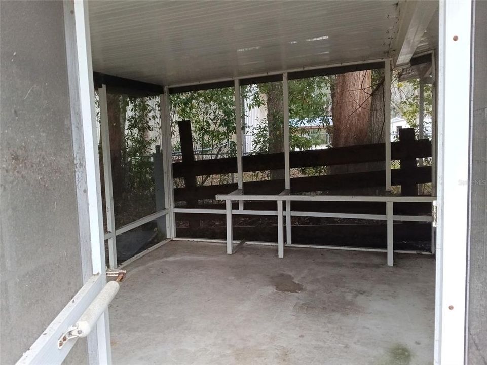 For Sale: $99,000 (3 beds, 2 baths, 1086 Square Feet)