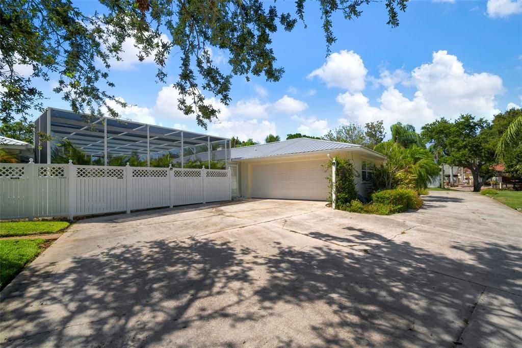En Venta: $1,650,000 (9 camas, 5 baños, 5134 Pies cuadrados)