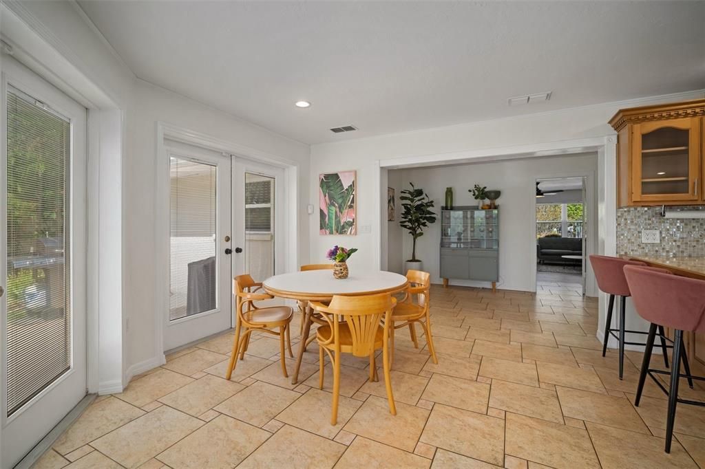 En Venta: $1,650,000 (9 camas, 5 baños, 5134 Pies cuadrados)