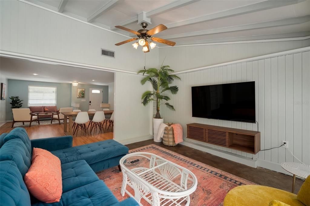 En Venta: $1,650,000 (9 camas, 5 baños, 5134 Pies cuadrados)