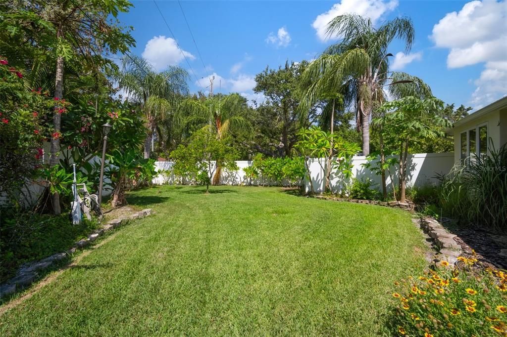 En Venta: $1,650,000 (9 camas, 5 baños, 5134 Pies cuadrados)