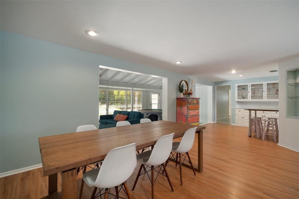 En Venta: $1,650,000 (9 camas, 5 baños, 5134 Pies cuadrados)