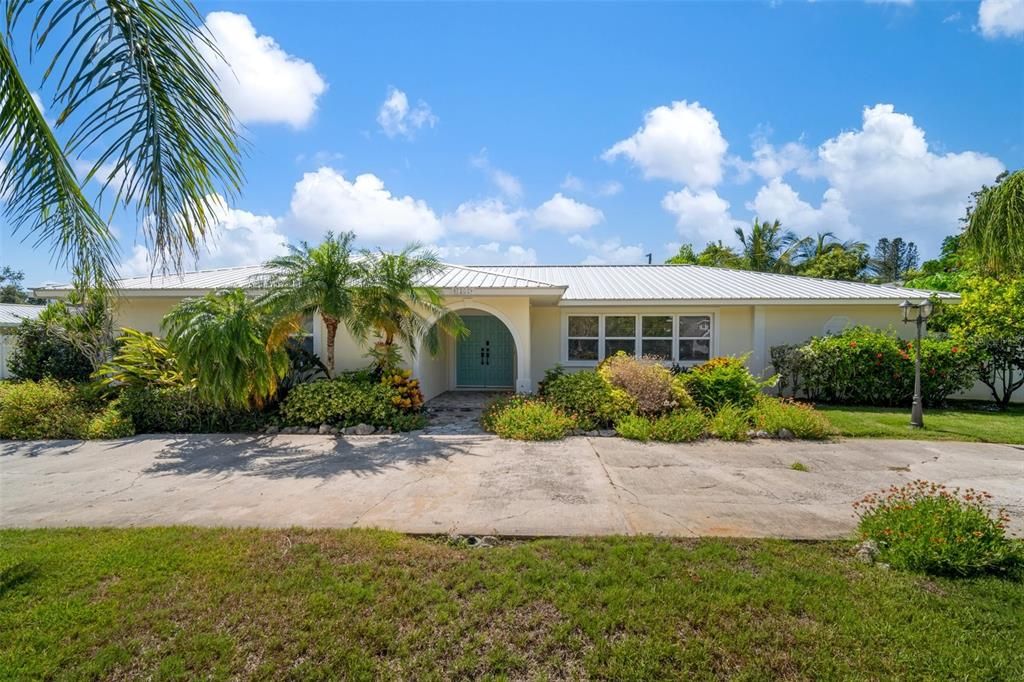 En Venta: $1,650,000 (9 camas, 5 baños, 5134 Pies cuadrados)