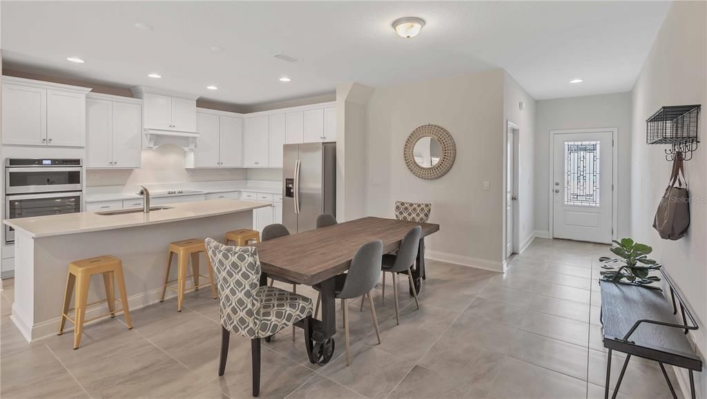 Activo con contrato: $399,990 (3 camas, 2 baños, 2043 Pies cuadrados)