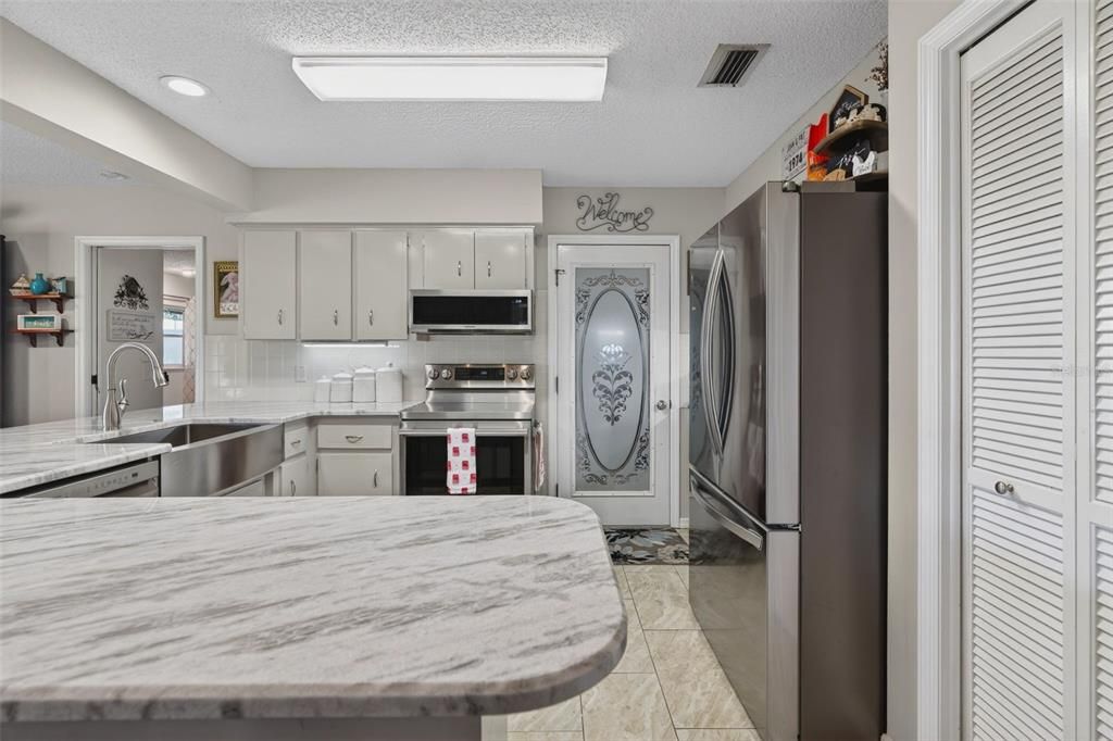 На продажу: $279,900 (2 спален, 2 ванн, 1532 Квадратных фут)