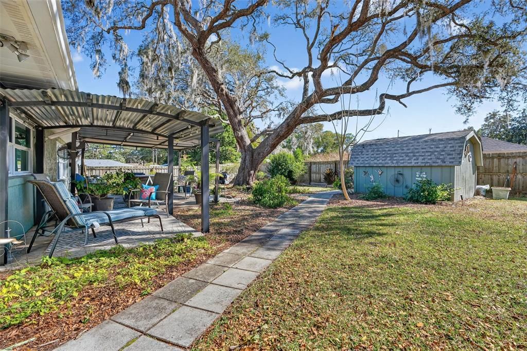 На продажу: $279,900 (2 спален, 2 ванн, 1532 Квадратных фут)