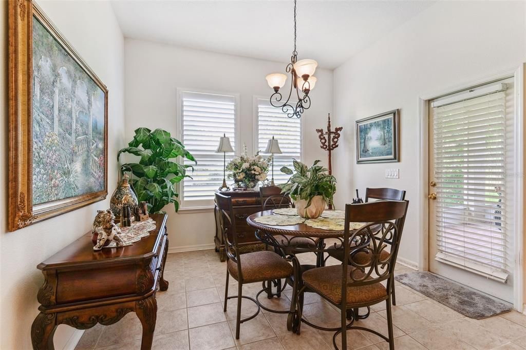 For Sale: $469,500 (3 beds, 2 baths, 2583 Square Feet)
