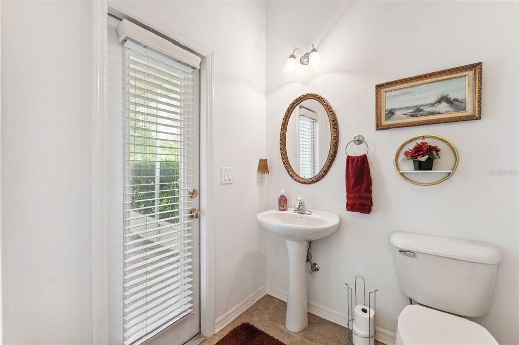 For Sale: $469,500 (3 beds, 2 baths, 2583 Square Feet)