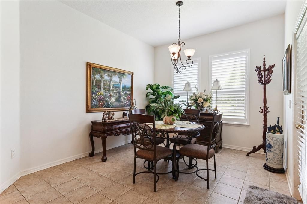 For Sale: $469,500 (3 beds, 2 baths, 2583 Square Feet)