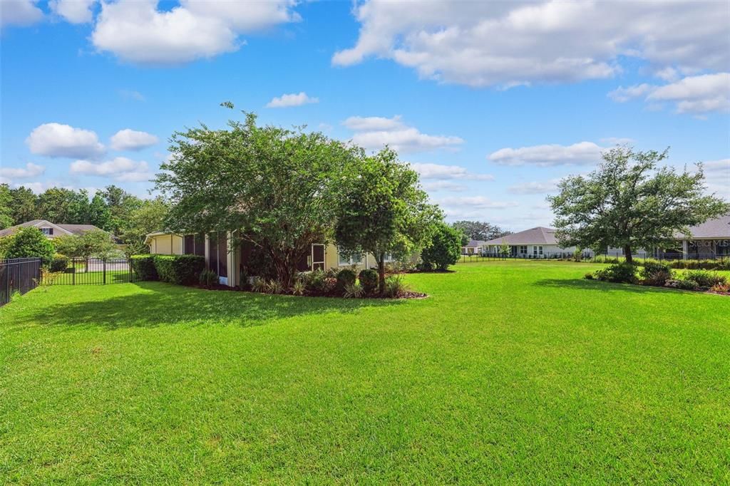 For Sale: $469,500 (3 beds, 2 baths, 2583 Square Feet)
