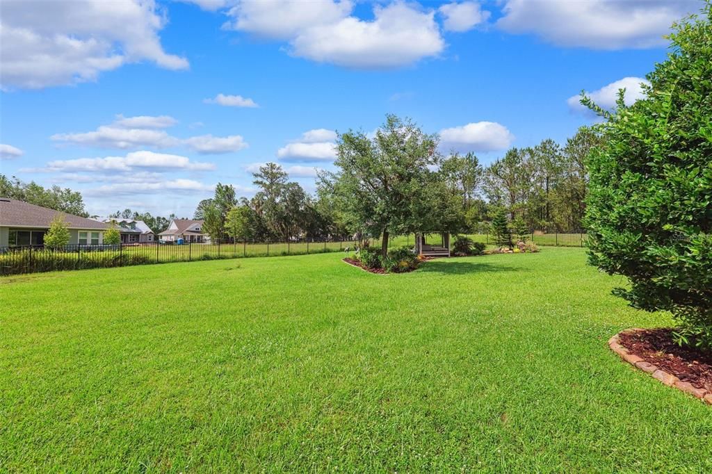 For Sale: $469,500 (3 beds, 2 baths, 2583 Square Feet)