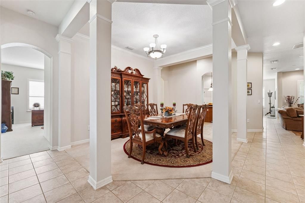 For Sale: $469,500 (3 beds, 2 baths, 2583 Square Feet)