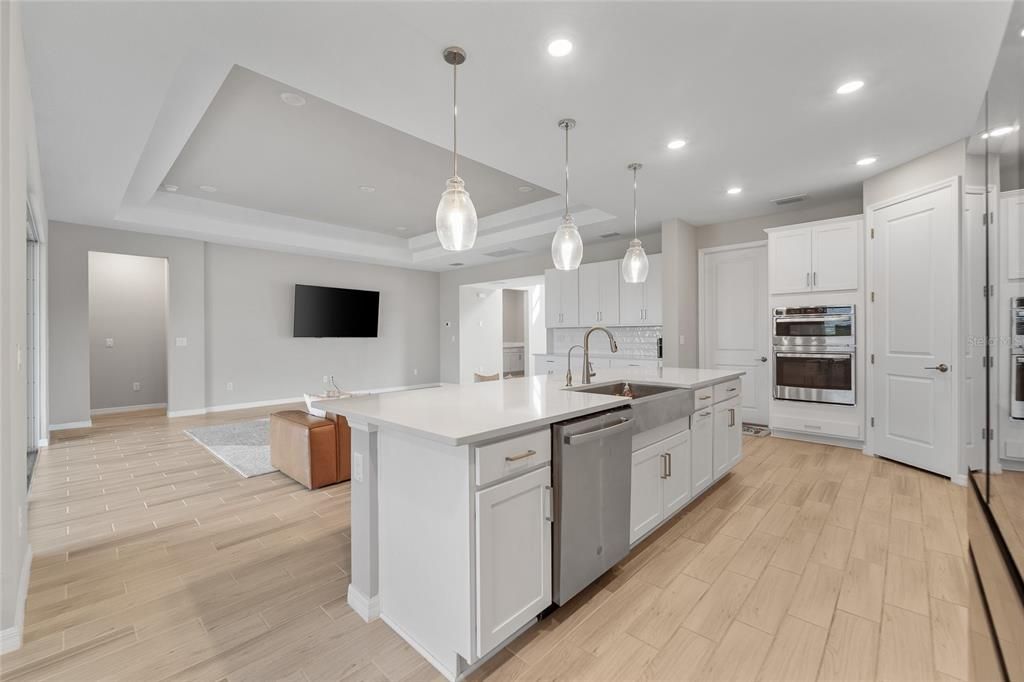 Activo con contrato: $654,000 (5 camas, 4 baños, 3461 Pies cuadrados)