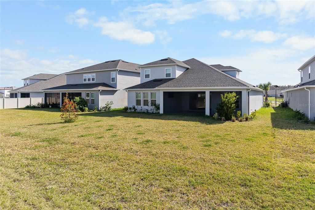 Activo con contrato: $654,000 (5 camas, 4 baños, 3461 Pies cuadrados)
