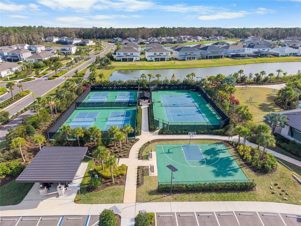 Activo con contrato: $654,000 (5 camas, 4 baños, 3461 Pies cuadrados)