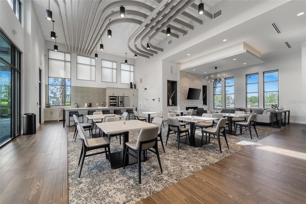 Activo con contrato: $654,000 (5 camas, 4 baños, 3461 Pies cuadrados)
