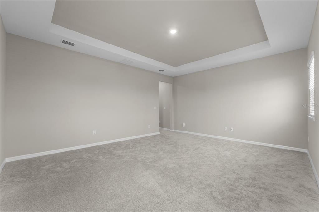 Activo con contrato: $654,000 (5 camas, 4 baños, 3461 Pies cuadrados)