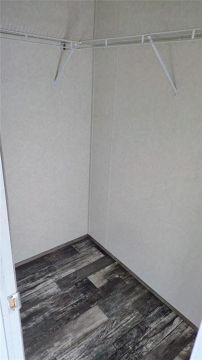 For Sale: $250,000 (4 beds, 2 baths, 2072 Square Feet)