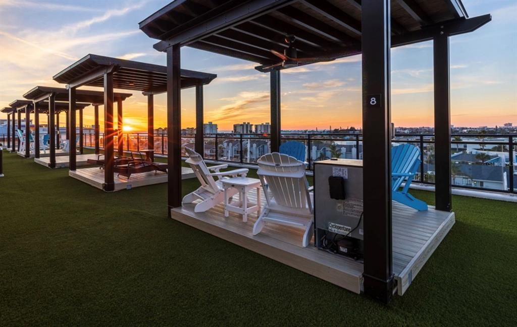 For Sale: $1,139,000 (3 beds, 3 baths, 1727 Square Feet)